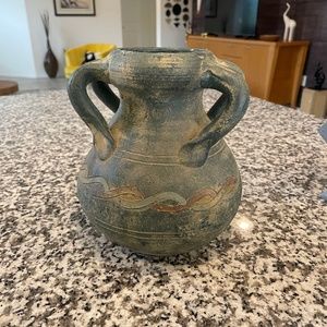 RUSTIC BLUE SOUTHWESTERN POTTERY URN